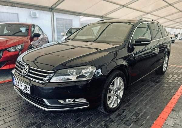 Volkswagen Passat cena 29900 przebieg: 230000, rok produkcji 2012 z Bieruń małe 704